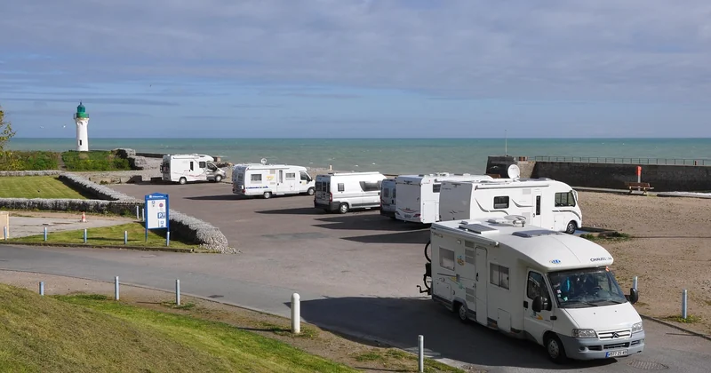 Où partir en van en France quand on est seul ?