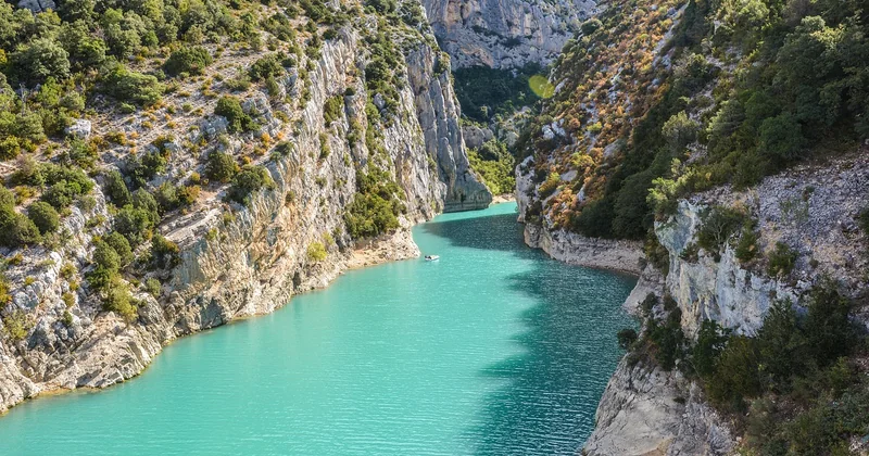 Camping pas cher dans les gorges du Verdon : où chercher vraiment
