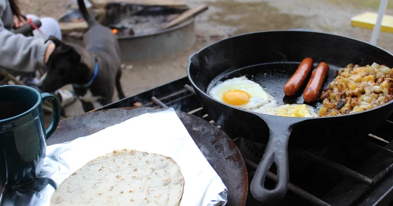 Planifier les repas avant de partir : la méthode qui évite le gaspillage